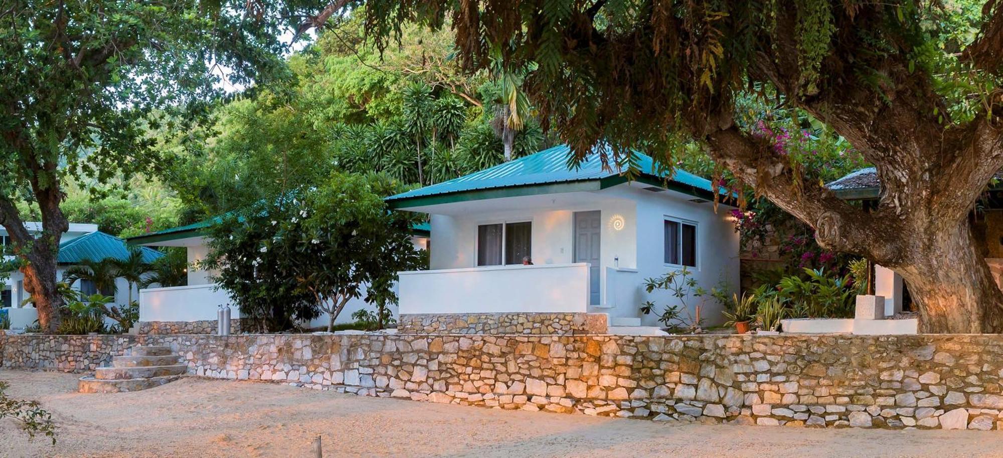 The Three P Beach Resort & Dive Center Agnay Extérieur photo